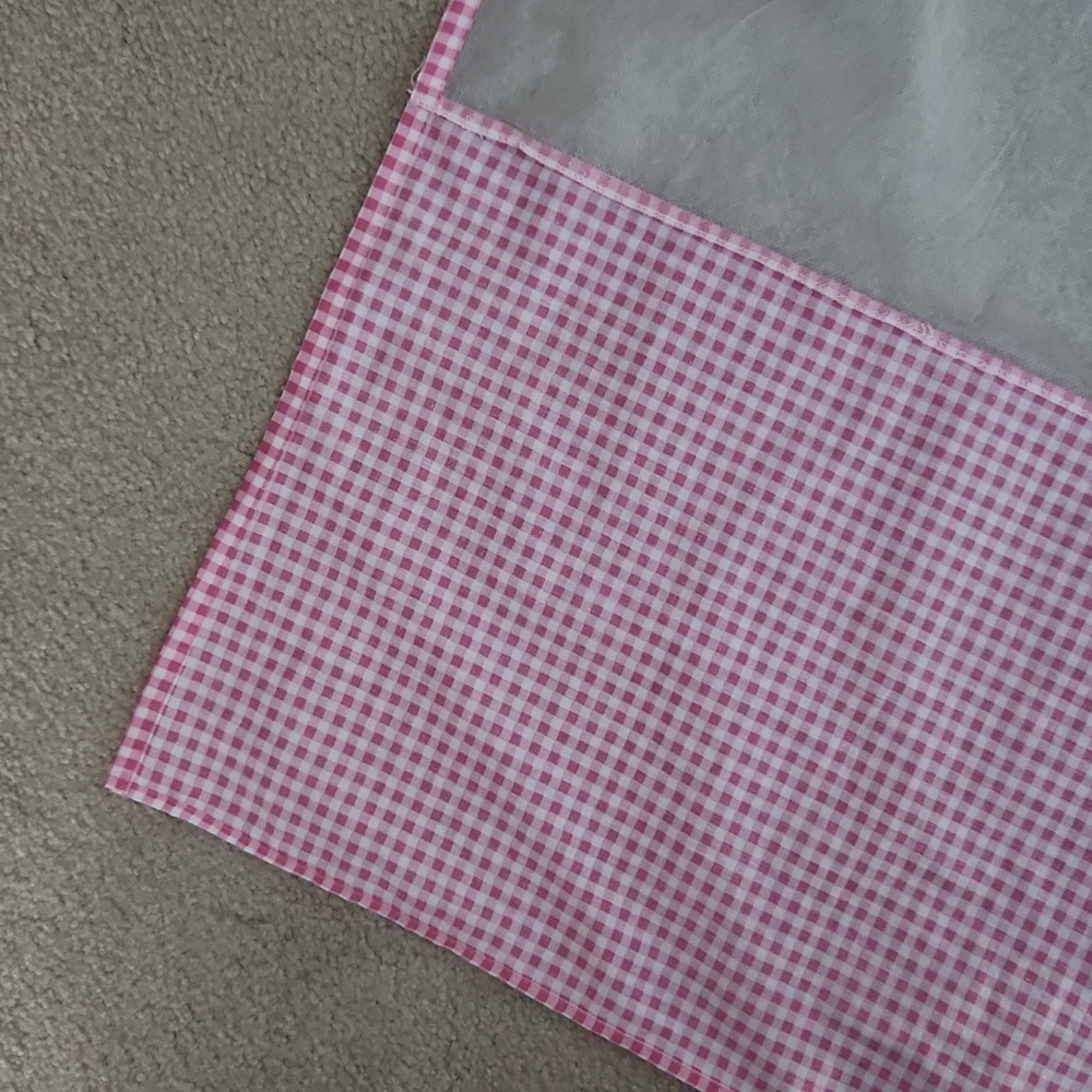 Twin bed skirt
